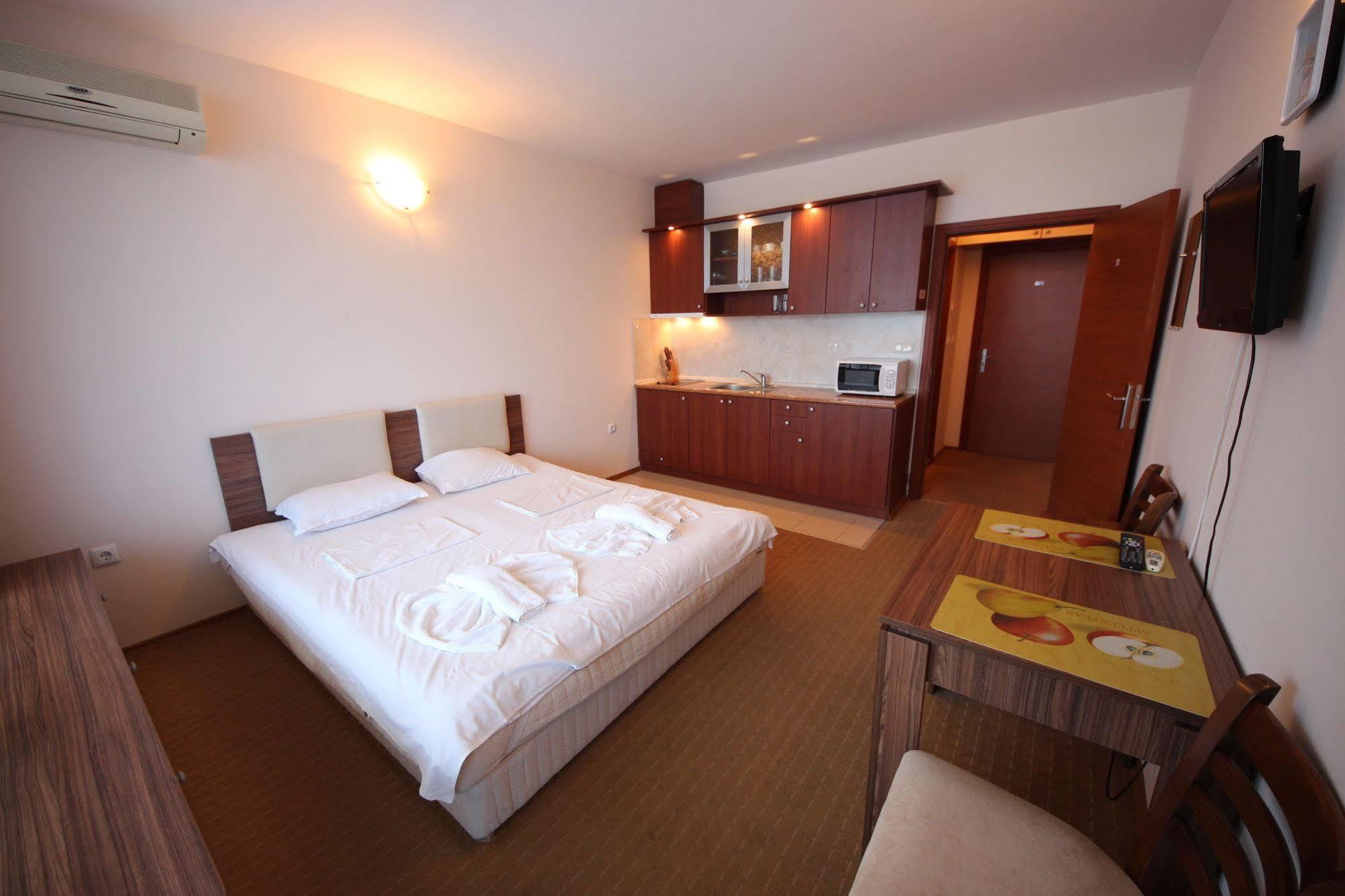 Menada Apartments In Sunny Beach Exterior foto